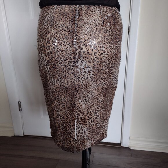 Silk Skirt with animal print sequins - Picture 2 of 7